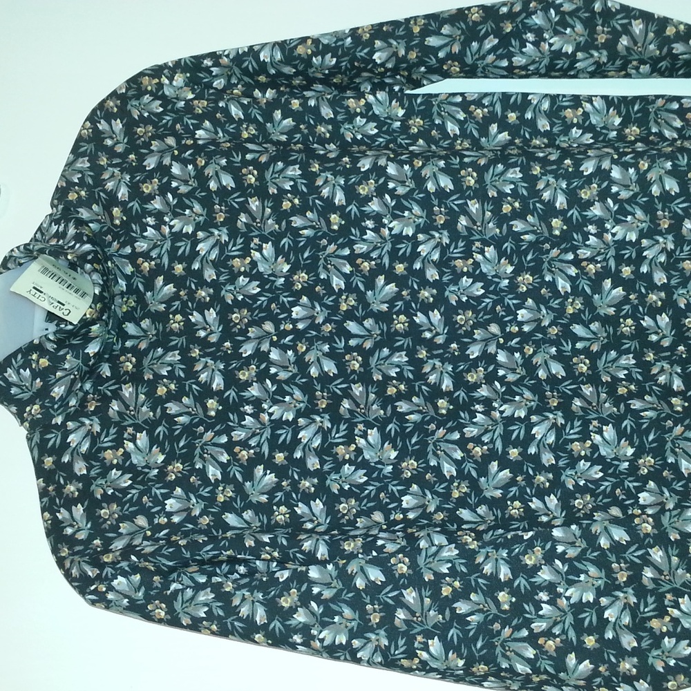 MISS JULI  NEW YORK Blouses/Turtle Neck Shirt - Picture 4 of 5